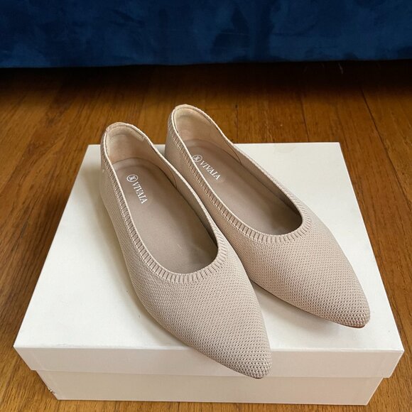Vivaia Pointed-Toe Ballet Flats (Aria 5°), Almond, US Size 7-7.5 - Picture 3 of 8